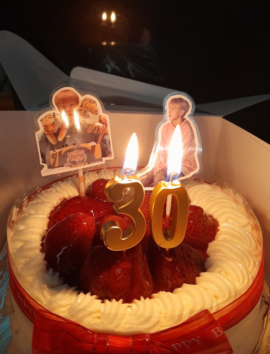 jin0_08's tweet photo. ฉันไม่สามารถเลิกรักผู้ชายคนนี้ได้
น้องเสือของแม่🐯🐯🐯🐯🐯
#Hoshi #Seventeen https://t.co/Ia6ZEdLGNC