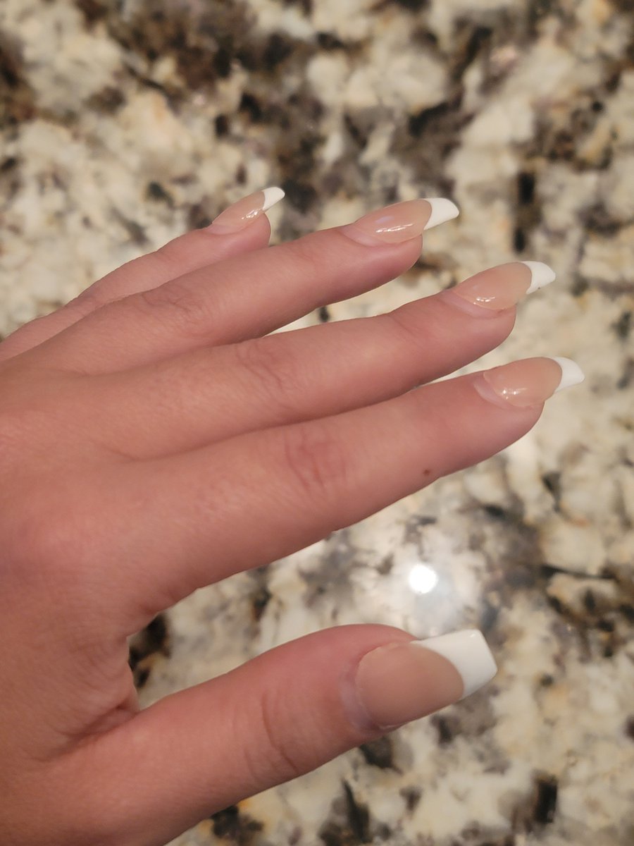 TheJeriLynn_'s tweet photo. It's time for another manicure 💅 
This is the perfect chance for you to catch my attention.

I deserve a fresh set 😌 
You deserve the glory of paying for it.

Nothing impresses me more than a good man who will go above and beyond to ensure a Queen is catered to. ✨️ https://t.co/jwfgGbY8Kt