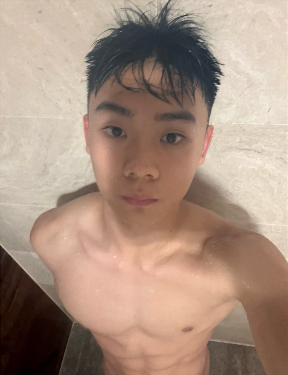 applemusicbtr's tweet photo. in honour of JYP’s WET https://t.co/rrjfDofOQU