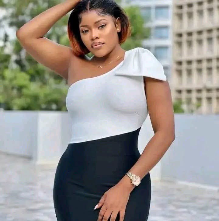 KimKimuntu's tweet photo. 🔴🇨🇩RDC : La #tiktokeuse Maria #Tumba  affirme avoir volontairement sacrifié son image pour accéder à une meilleure situation financière, opposant cette vision à ceux qui considèrent encore la réputation comme une valeur essentielle.  

«La réputation est faite pour les pauvres. Nous, nous avons vendu notre réputation pour avoir de l'argent et atteindre une certaine stabilité dans la vie. C'est vous qui tenez à préserver votre bonne réputation. Nous, nous n'en avons plus besoin, car personne ne nous la demandera », a-t-elle déclaré dans une courte vidéo. 🇨🇩🔴

Van Mutoka offielle