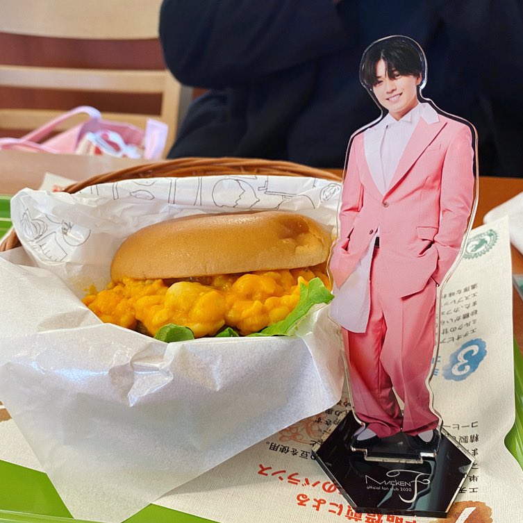 July_1341's tweet photo. こんなタグあるんや、おもしろそーなので使ってみやす🧐
酒好きの30歳なりたて自称同人作家です🙌
クレゲ好きです🙌可愛いもの好きです🙌
絵や漫画の進捗をよく載せます✌️
育児手伝いツイもたまーにします👦
サイゼのキャロットラペ好きです🙌

 #日常垢さんと繋がりたい
 #雑多垢さんと繋がりたい https://t.co/TzHOAlfcxC