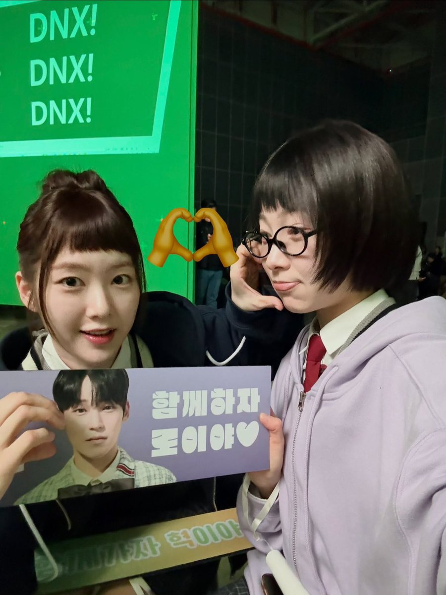 jiho_af's tweet photo. With Seul Ah 🥰 https://t.co/vd0FQfFRZA