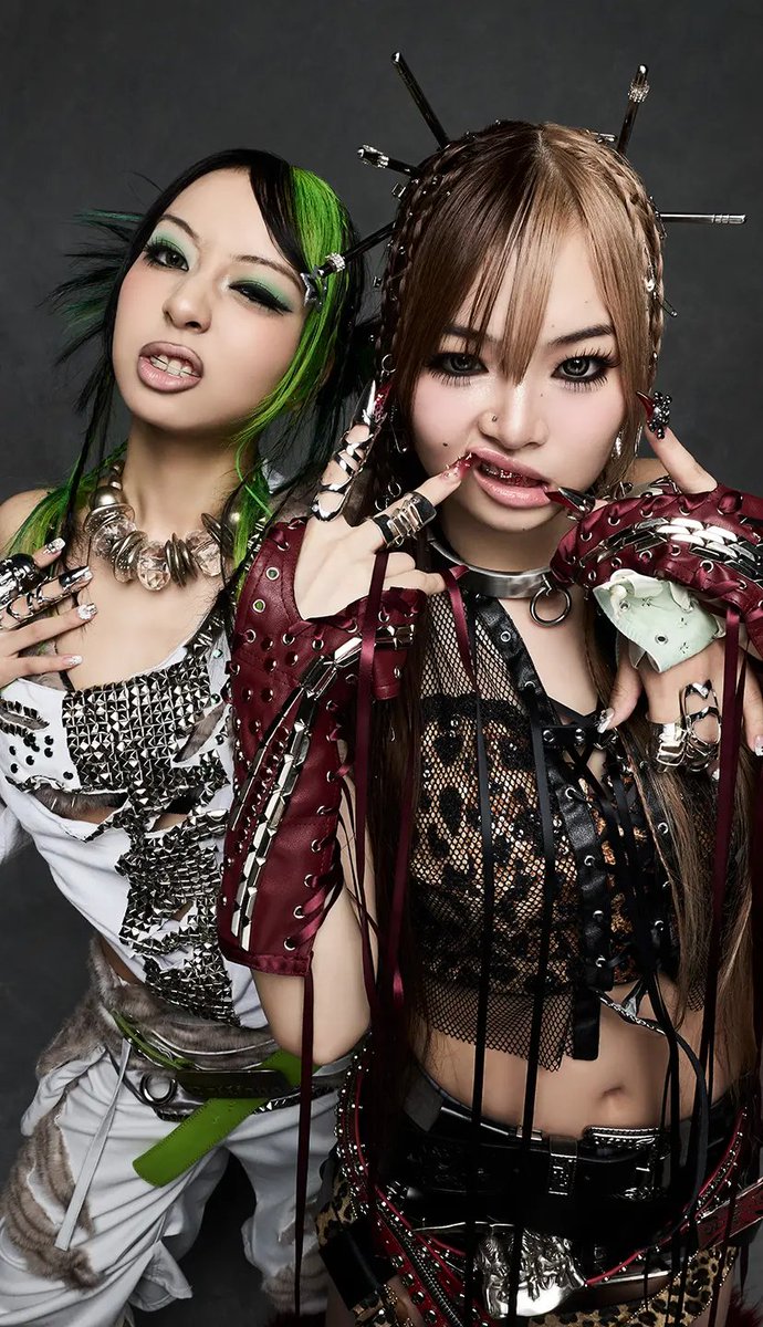 chanYURI_HANA's tweet photo. NO LABEL ARTISTS第二弾だって、！！
セルフプロデュースで二人が打ち出す世界観が楽しみすぎて🥹🥹 https://t.co/DqnsnpyQp5