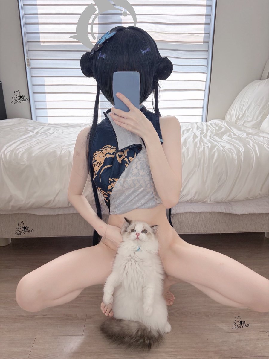 NERUchi890's tweet photo. 先生！猫より私だよね？よね？ https://t.co/gtFz36RCSb