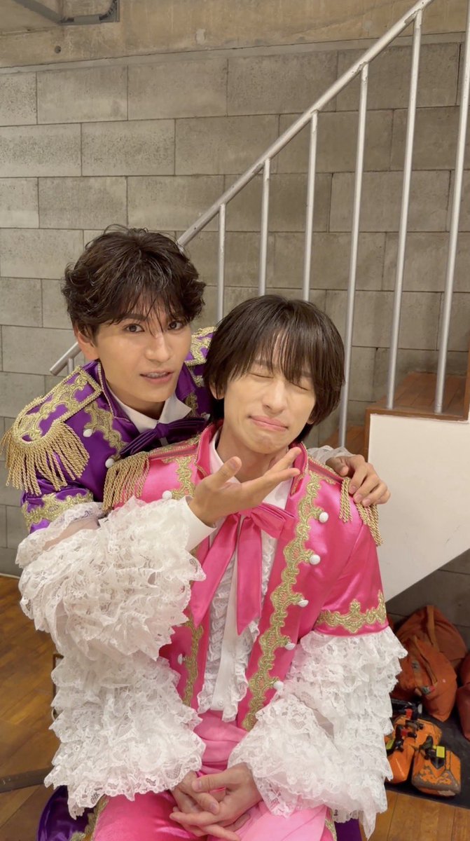 MATSURI_6_O's tweet photo. 🏮#MATSURI🏮
【#MATSURI_TikTok更新】

TikTok更新しました🌟

🎧「#ライライライ 」
▶︎https://t.co/Mxu6njIYRJ

愛が重め（？）なライライライ💜

#MATSURI_ライライライ https://t.co/jqxLiVluu5