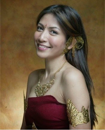 cocojm_0t7's tweet photo. Puan Sri Tiara Jacquelina, Malaysian actress, producer, and one of the pioneers of modern Malaysian theatre and cinema, shared that #Jimin is her bias. https://t.co/TuSd92nhz8