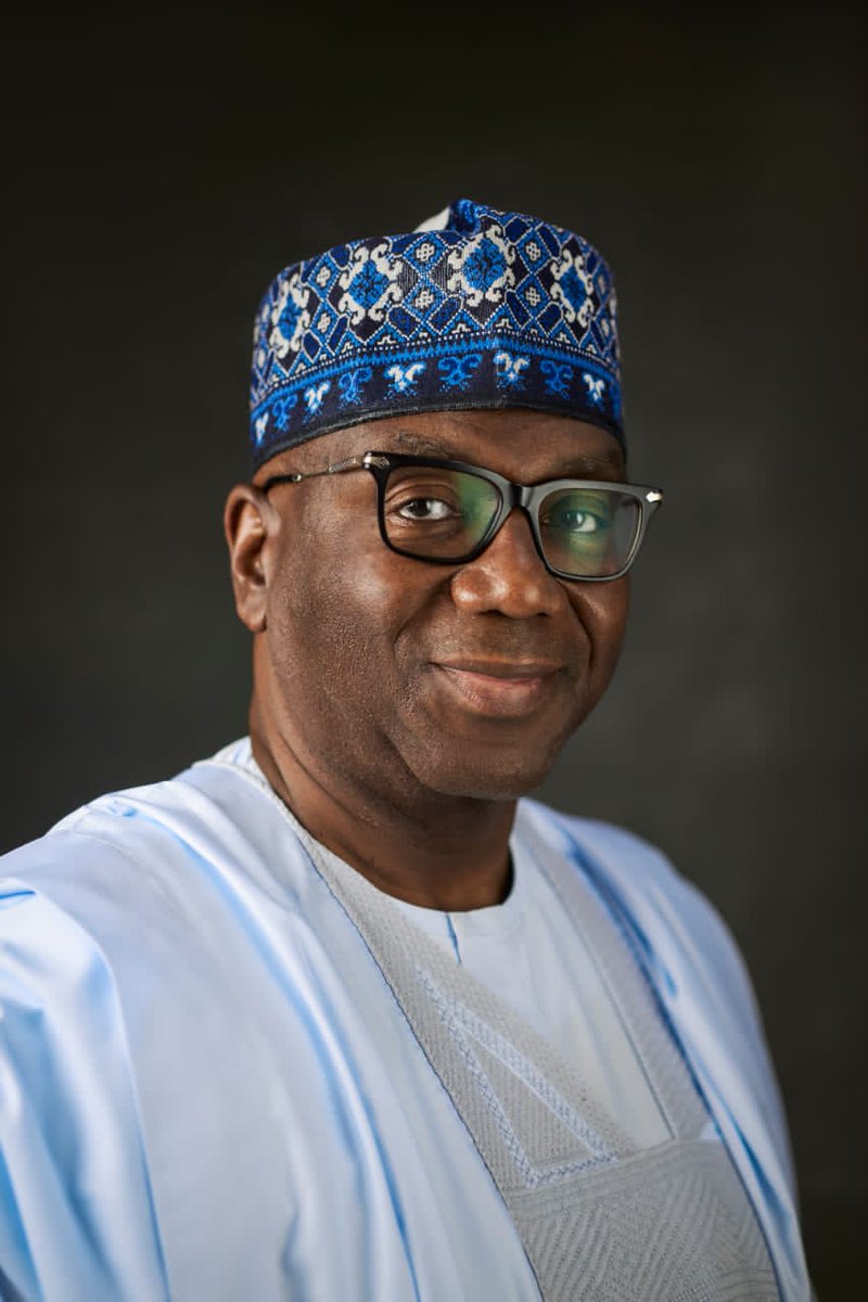 arulogun11992's tweet photo. *Kwara Dispenses Over 100,000 Reading Glasses, Expand Eye Care to 83 PHCs*

The Kwara State Government has recorded another significant milestone in its drive to improve access to quality eye care, with over 100,000 pairs of reading glasses dispensed to residents across d state.. https://t.co/syPidMHCaa