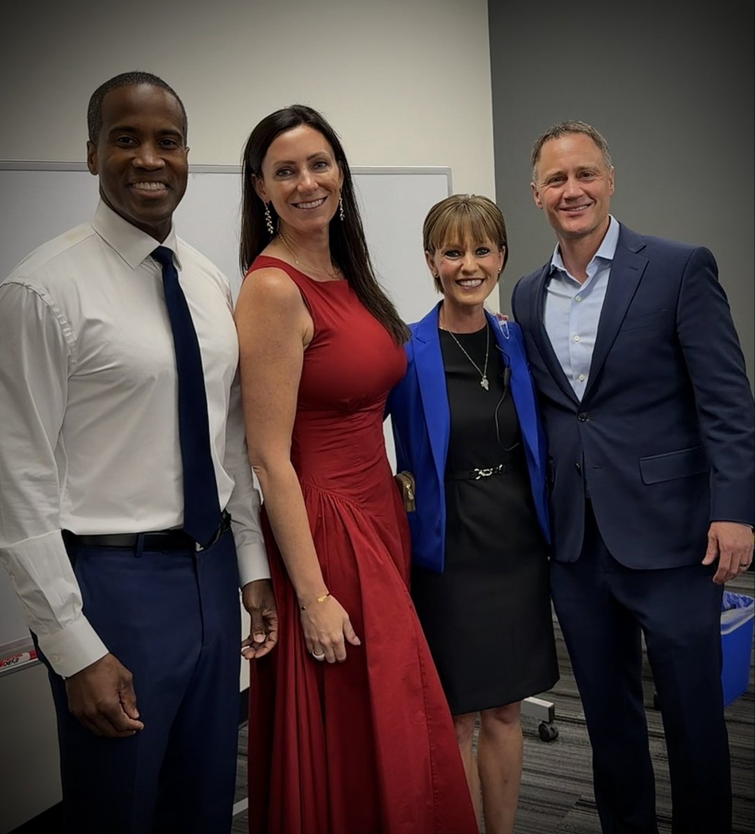 TomLeonard28's tweet photo. Congratulations to Liz and @JohnJamesMI on last night’s primary win. You poured your hearts into this and persevered through so much these past several weeks. You’ve been great friends, and Jenell and I are so proud. Honored to share such a special night with you! https://t.co/zGZkpURWc7