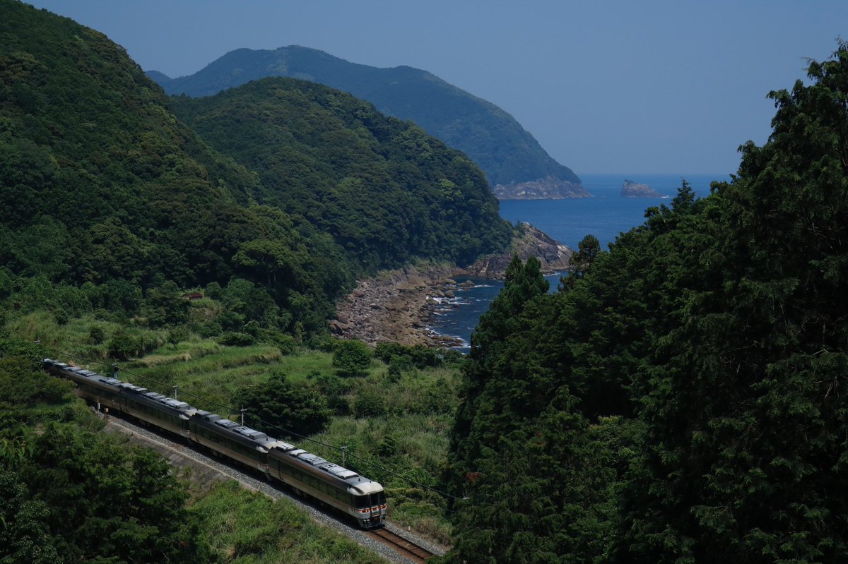 railwaylives25's tweet photo. #キハ85の日 https://t.co/iY0ffvrwbe