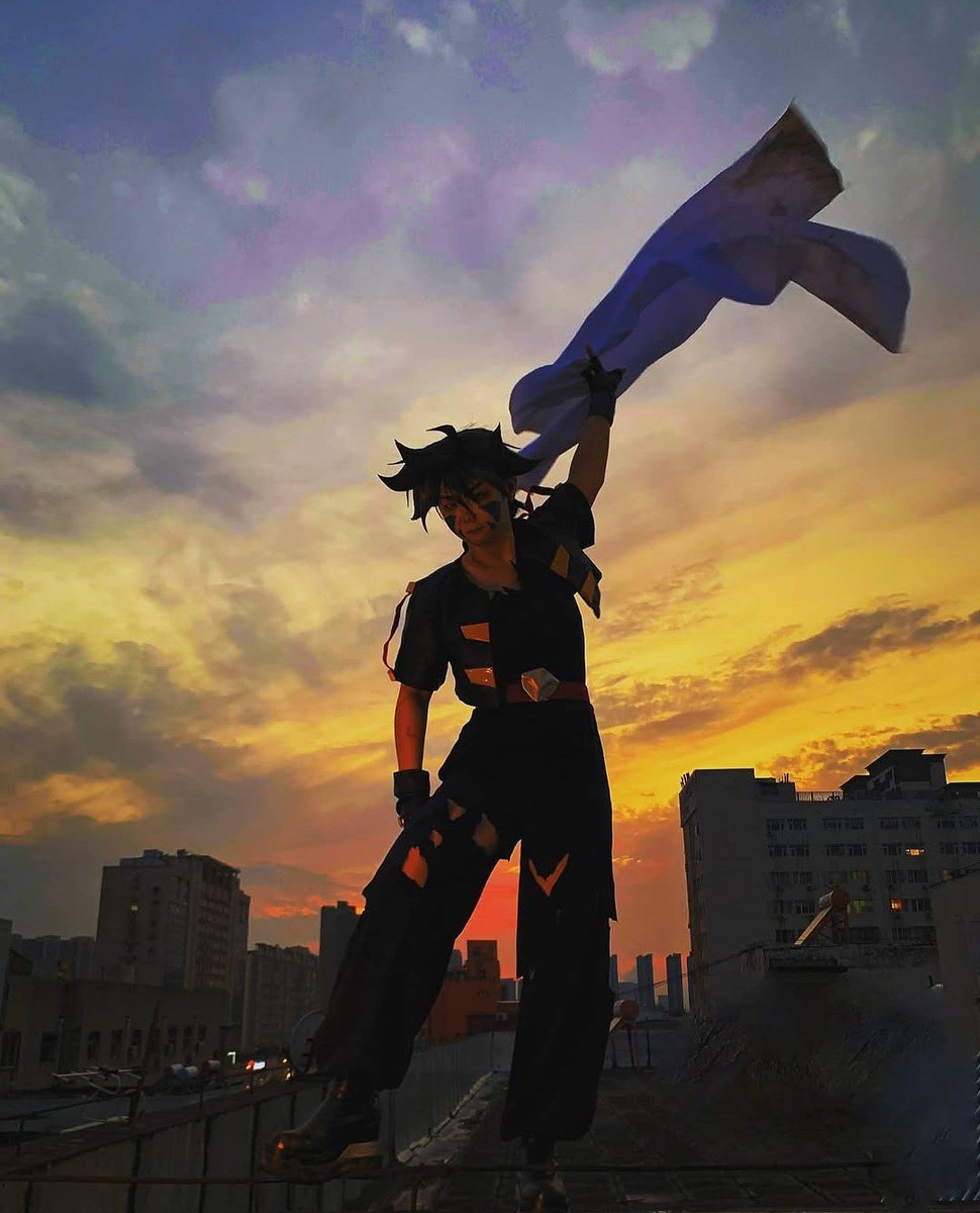 GoSaKu_Arts's tweet photo. New cosplay collab finished! Look at this awesome Kai cosplay! Thanks to the cosplayer for letting me draw this 😘❤️❤️🥰

#beyblade #beybladegrevolution #cosplay #collab #kaihiwatari https://t.co/2NjEW0V2xo