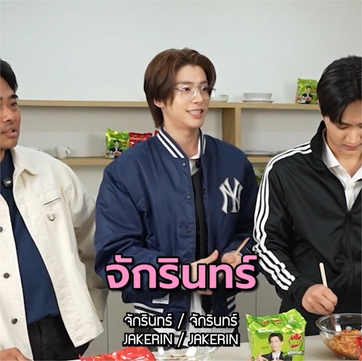 nanajammumu's tweet photo. เจศักดิ์ กับ จักรินทร์ 53552525525353552552525255 https://t.co/j3u4utodOm