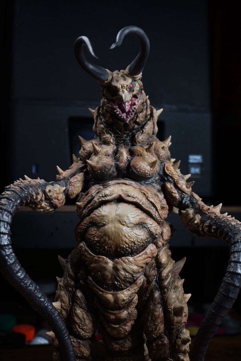 tnn_scaltinof's tweet photo. 原型担当させていただいたKAIJU Remix Seriesグドンの製品が手元にきました~☺️
とにかく製品クオリティがすごいです。塗装もディテールの再現度もソフビとは思えないレベル。大変嬉しいです。 https://t.co/zWlIy108ac