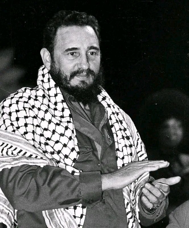 Somos_Fidel's tweet photo. ⏳ 8 días y contando, para los #100AñosConFidel

Fidel es #Cuba 🇨🇺, porque todos somos Fidel. https://t.co/ME4o7rC0Qg