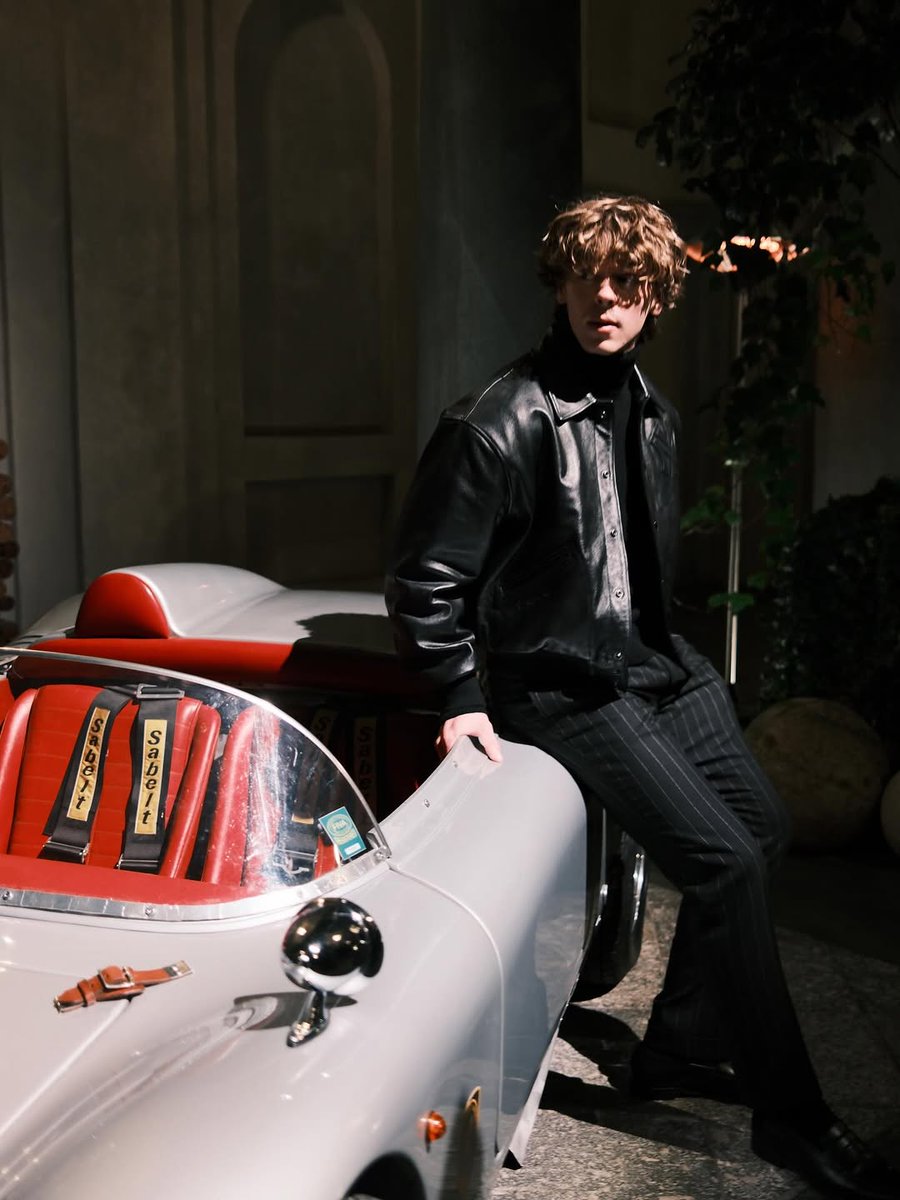 jackwrightl3gu's tweet photo. Took Ralph’s car for a spin

Thank you so much for a beauiful show https://t.co/kREOUg8OKr
