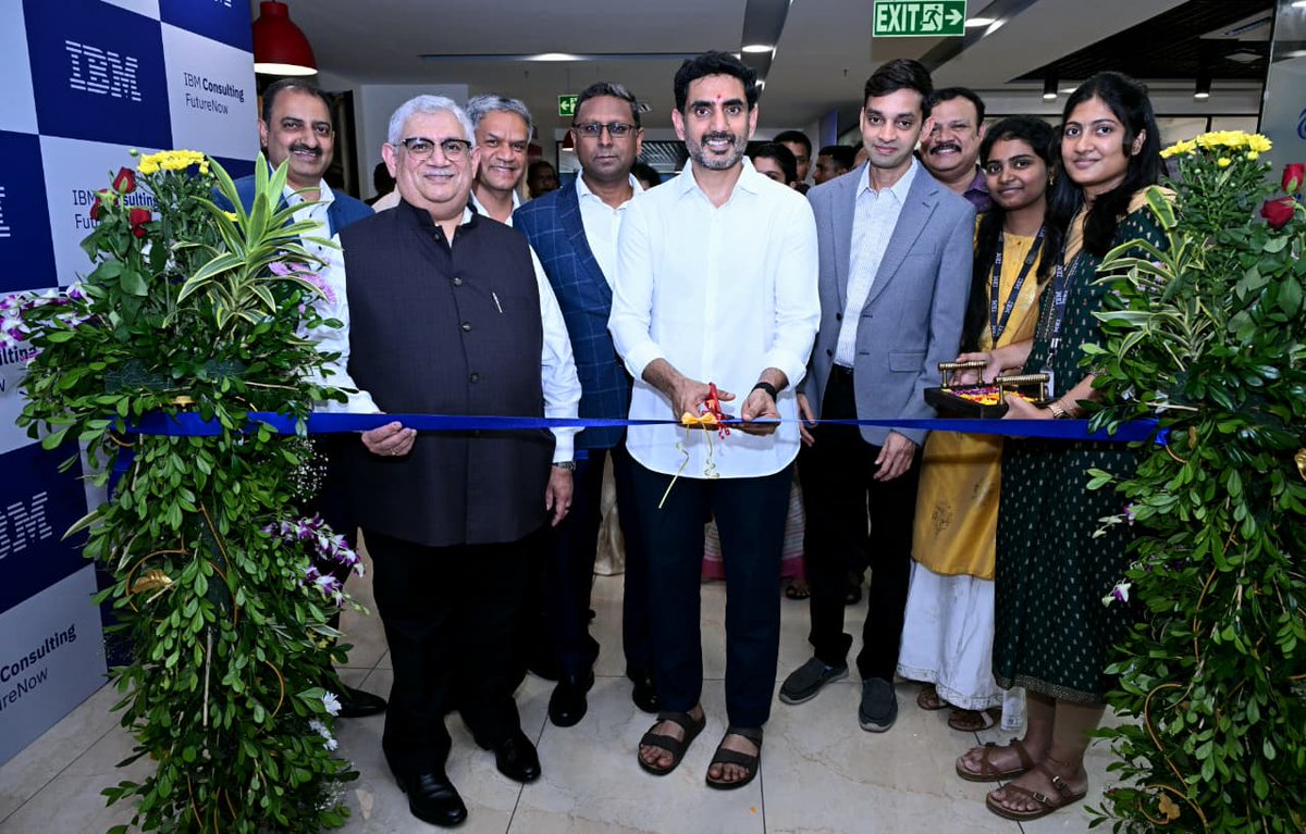 naralokesh's tweet photo. ప్రపంచవ్యాప్తంగా ఏఐ, డిజిటల్ ట్రాన్స్ ఫర్మేషన్ సేవలకు మద్దతుగా విశాఖ ఇసుకతోట జంక్షన్ లోని లాన్సమ్ స్వ్కేర్ భవనంలో ఐబీఎం(@IBM) సంస్థ ఏర్పాటుచేసిన కన్సల్టింగ్ ఫ్యూచర్‌నౌ సెంటర్‌(FutureNow Centre)ను ఐబీఎం ఇండియా, సౌత్ ఏసియా మేనేజింగ్ డైరెక్టర్ సందీప్ పటేల్ గారితో కలిసి ప్రారంభించాను. భారతదేశ సాంకేతిక ఆవిష్కరణలు, ప్రతిభావంతులైన మానవ వనరుల అభివృద్ధిపై సంస్థ కొనసాగిస్తున్న పెట్టుబడులకు ఇది మరో కీలక ముందడుగు కానుంది.
#IBM 
#ChooseSpeedChooseAP