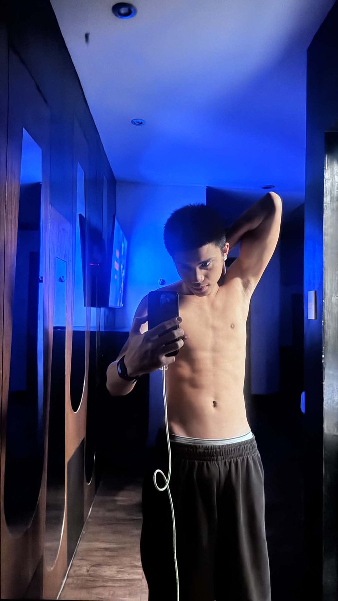 Khelskii's tweet photo. AVAILABLE NOW FROM DM ME FOR BOOKING 
5’8 
MALINIS/MASARAP UMUNGOL
HARDFUCK
ALL IN 

TG- @khel1998 https://t.co/BE8SnM8t7R