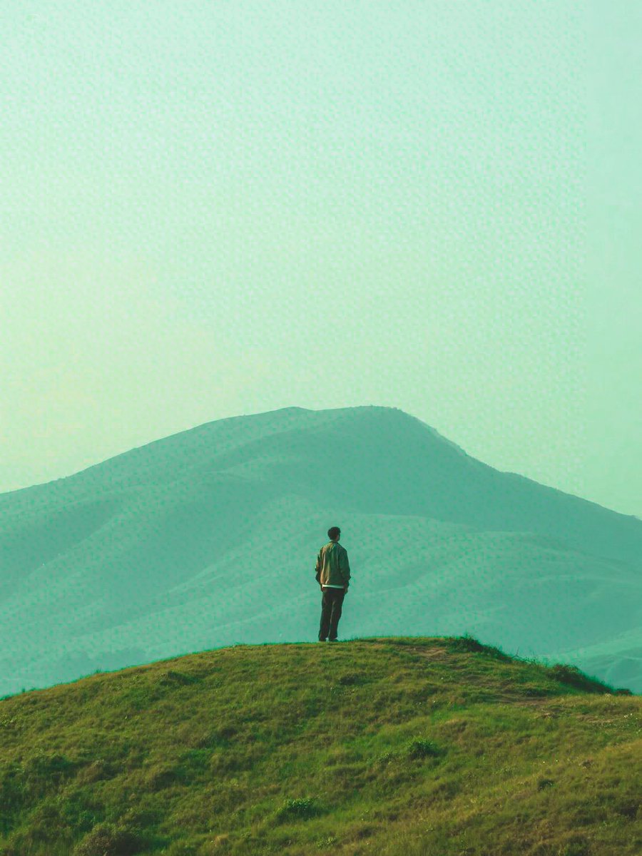 itorikazhh's tweet photo. تحفيز يومي: Nietzsche declared that nature operates on 🗻 laws that care nothing for pride. barre genevieve https://t.co/pZV98lL7HG