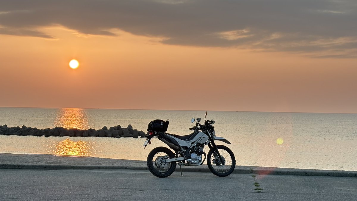 BK_ysk's tweet photo. #ぼっちバイク写真展 https://t.co/G5SiKIArfn