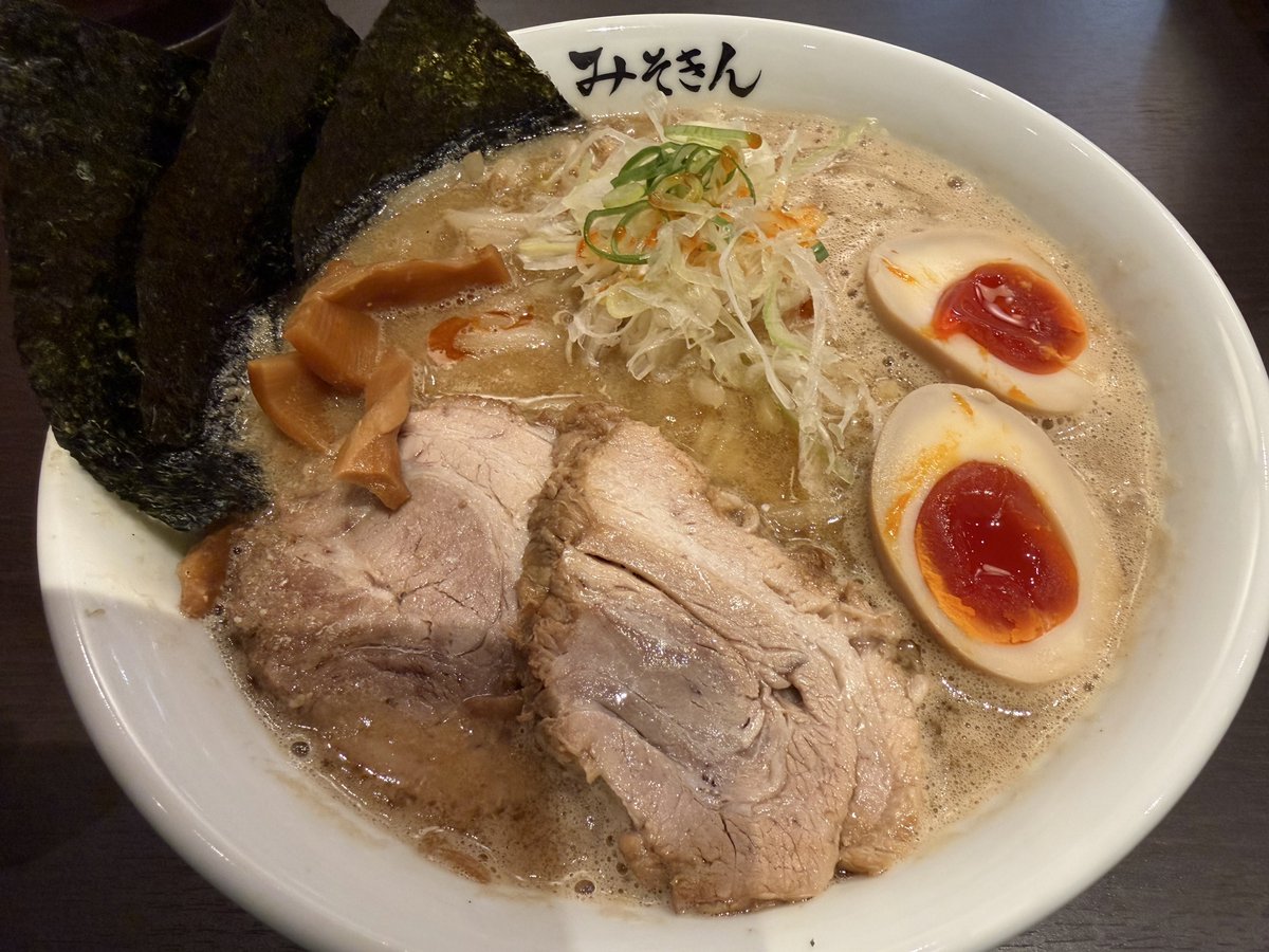 rumeron's tweet photo. みそきん　美味かった🍜　また行きたい https://t.co/oqZuVmcH4h