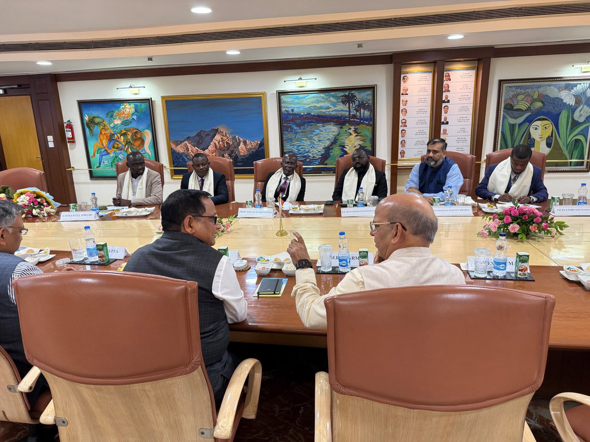 KiritkrJPatel's tweet photo. Today, I had the pleasure of welcoming a high level delegation from the Presidential Initiative for Agriculture and Agribusiness (PIA), Republic of Ghana, to IFFCO Sadan, New Delhi. The delegation included H.E. Prof. Kwasi Obiri-Danso, High Commissioner of Ghana to India, H.E. Dr. Peter Boamah Otokunor, Director, Presidential Initiative for Agriculture and Agribusiness (PIA), along with their distinguished team. Our discussions focused on exploring opportunities for mutually beneficial collaboration in organic and inorganic fertiliser production, agricultural development and strengthening the cooperative movement in Ghana.

As the world's largest farmer owned processed fertiliser cooperative, IFFCO firmly believes that cooperatives are powerful instruments for empowering farmers, improving rural livelihoods and promoting sustainable agricultural growth. During the meeting, I shared IFFCO's rich experience in supporting millions of farmers through innovation, capacity building and cooperative development, and reaffirmed our commitment to sharing this knowledge with partner nations.

The interaction reflected our shared vision of advancing food security, strengthening agricultural value chains and creating new opportunities for farmers through meaningful international cooperation. I am confident that this engagement will pave the way for a long-term partnership that contributes to the growth of the cooperative sector and enhances the prosperity of farmers in both countries.

@IFFCO_Coop @IndiaGhana @GhanaMFA