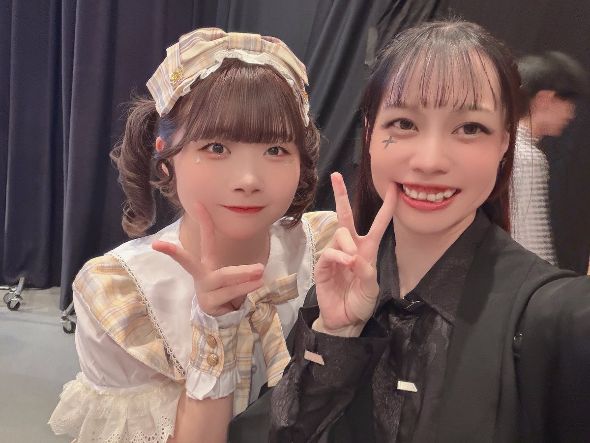 yui__tweet's tweet photo. DLOVE🎀
アイドルライブやってくれない？
っていうくらい私が1番DLOVEファンでした💖この子達の努力って本当に今回の作品の中と比例して成長度がすごかった子たち、私の自慢のアイドルちゃん！
#ガルノヴァ https://t.co/KXoBJkBkPa
