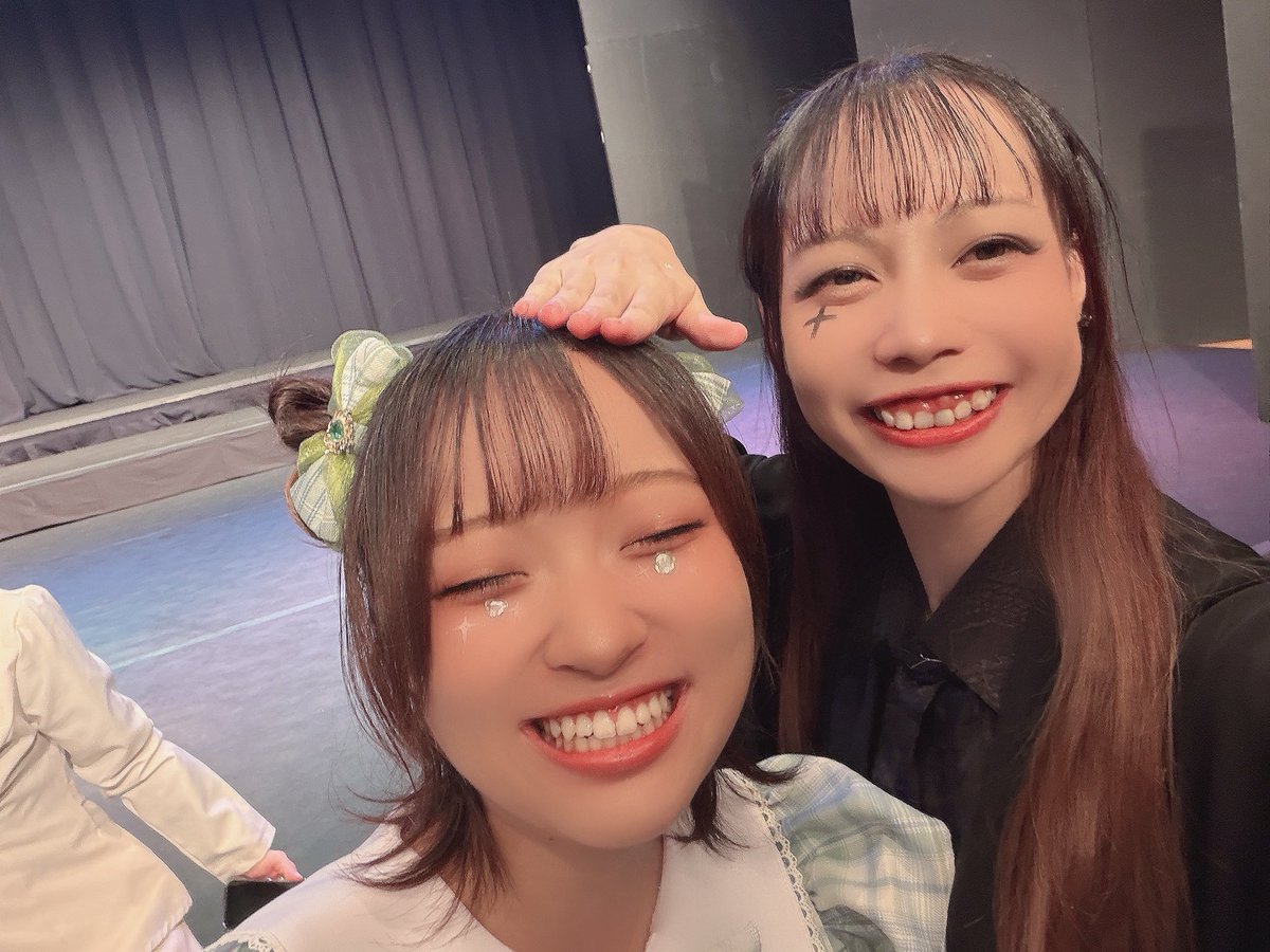 yui__tweet's tweet photo. DLOVE🎀
アイドルライブやってくれない？
っていうくらい私が1番DLOVEファンでした💖この子達の努力って本当に今回の作品の中と比例して成長度がすごかった子たち、私の自慢のアイドルちゃん！
#ガルノヴァ https://t.co/KXoBJkBkPa