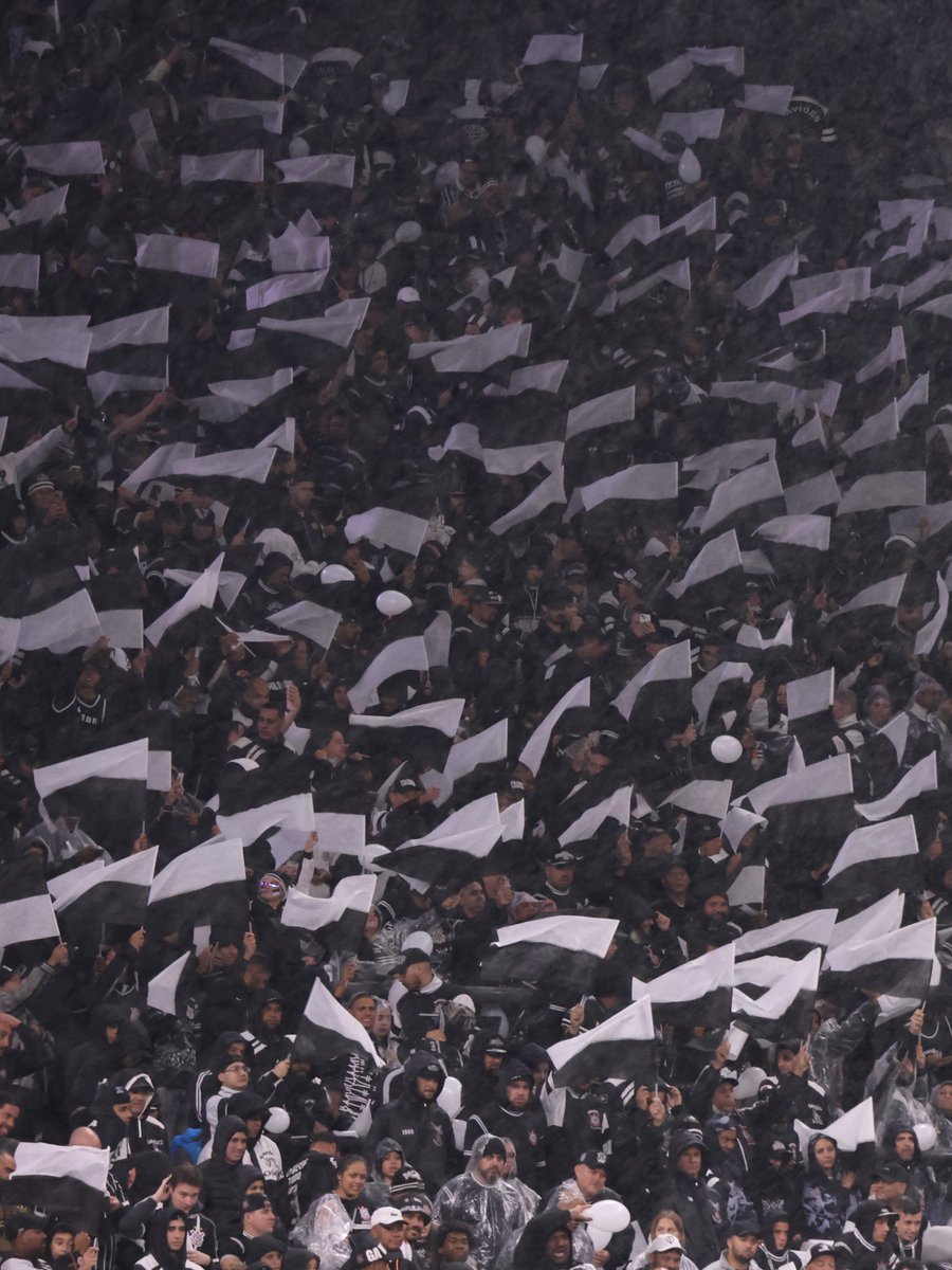 Corinthians's tweet photo. Amanhã é dia decisivo de Corinthians na #CasaDoPovo! 🏟️

🎶  Vou cantar pro Timão ganhar... 🎶

O Timão entra em campo em busca da classificação para as quartas de final da Copa do Brasil. 

🎟️ Garanta já seu ingresso pelo https://t.co/NXFasxCItf

📸 José Manoel Idalgo / Corinthians

#VaiCorinthians
#NeoQuímicaArena