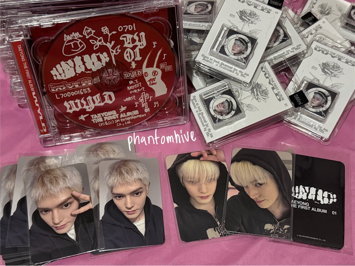 phantomhive_TY's tweet photo. WTS // Want to Sell (UNDERPRICE!!)

Album WYLD Taeyong (ex fansign)
➡️ Jewel Case + POB Makestar (75k)
➡️ Smini + POB Whosfan (75k)

✅ inc packing box + bbw
❌ exc adm 🍊 (boleh split/keep 8.8)

POB akan diberikan random. DM for order~ https://t.co/8CjR4ohnlE