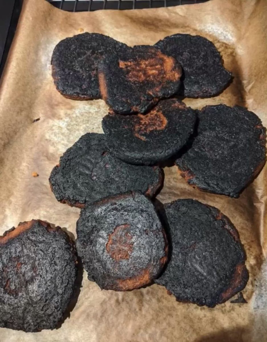 SWXETST0RTURE's tweet photo. ⠀ ⠀

        “ I MADE COOKIES FOR EVERYONE‼️‼️ ” https://t.co/qogF7jQdYX