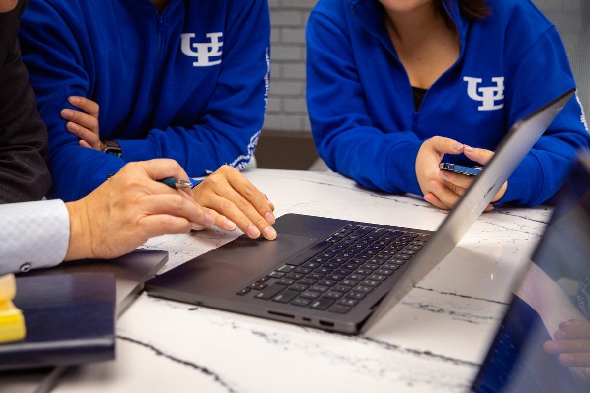 ubinfotech's tweet photo. Your UBITName acts as your key to access #UBuffalo services, like MyUB, HUB, UB Learns, and more! 🔑💙Active it before classes start so you can get the information and software you need. #UBIT 
https://t.co/ucDQWhMohU https://t.co/CmN5b3dBT5