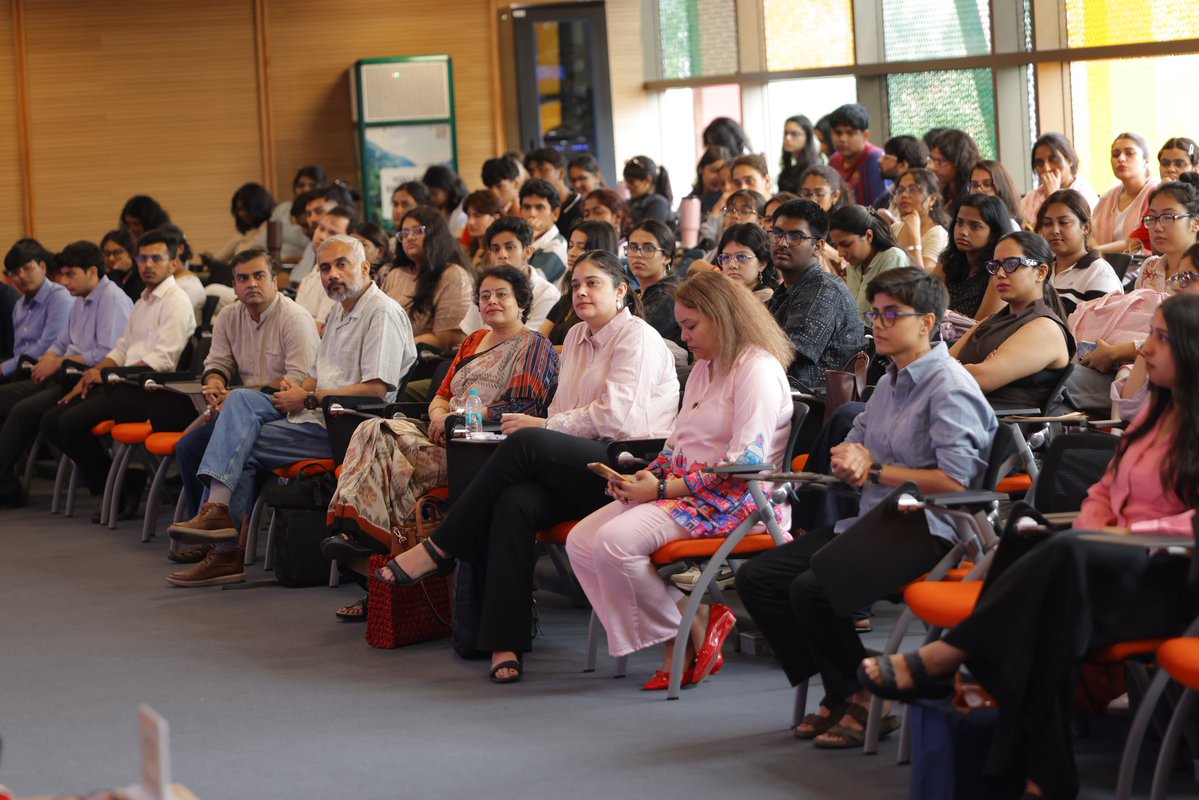 sreeramchaulia's tweet photo. It was an honour for @JindalGlobalUNI’s @JSIAJindal to host the Deputy Ambassador of Italy, Aurora Russi, for this year’s Commencement Lecture to more than 130 newly admitted students. She emphasised that the recently elevated ‘special strategic partnership’ between #Italy and #India is based not just on shared interests but on a desire to build something together for the future at the bilateral, regional and global levels. The #Melodi of @GiorgiaMeloni and @narendramodi is opening new frontiers in #defence, #space, #connectivity, #technology and #education between the two sides and will help to usher in a #multipolar world order where the #EuropeanUnion, of which Italy is a key member, takes its position as a ‘pole’ alongside India. We thank the Deputy Ambassador for inspiring freshers at the start of their university life!