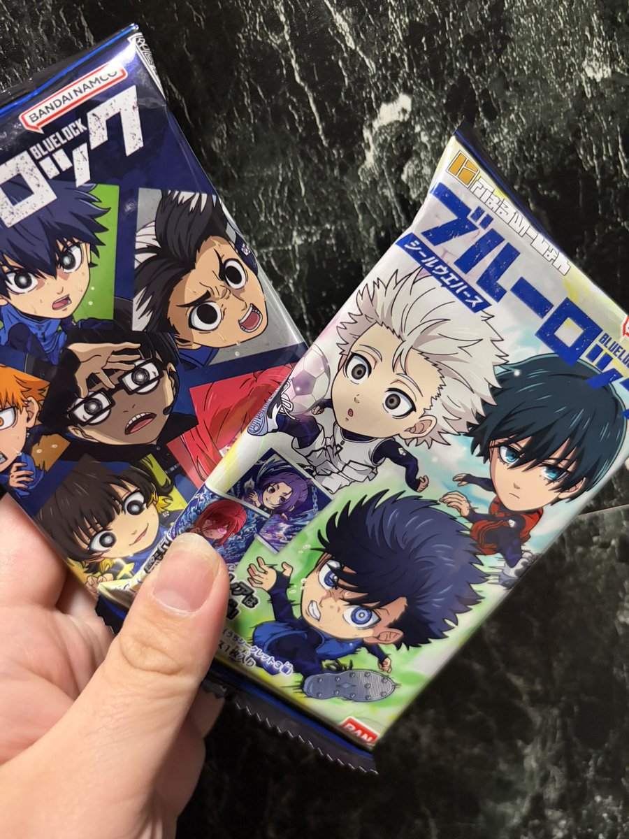 Na_xoxR's tweet photo. ブルーロックウエハースお姉ちゃんが買ってくれたから開封していくぅ https://t.co/aMnxj1z3Pj