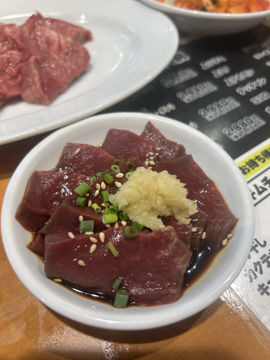 nooon_gon's tweet photo. 肩が取れそうになるくらい荷物が
重たかったから家ついてから測ったら
8.7㎏もあった😇そりゃ重いわ🙄🙄笑

写真は少し前の焼肉会🍻
最初から最後まで全部美味しかった🤤❤️ https://t.co/Pcv9zbPAMM