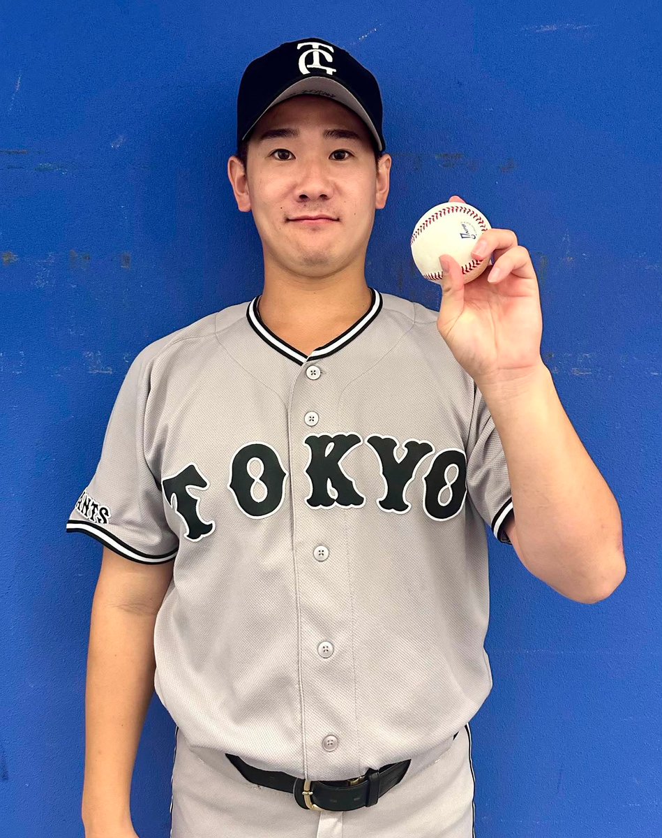 TokyoGiants's tweet photo. 【一軍】巨人 4-0 広島

本日のヒーロー✨

7回無失点の好投で10勝目をあげた #井上温大 投手👏

HERO IS HERE! https://t.co/ceaCV5OyXf