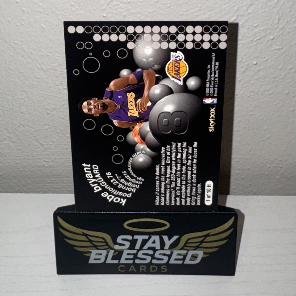 StayBlessedCard's tweet photo. $180 shipped

1999-00 Skybox Metal
#1 of 10 H Kobe Bryant
Heavy Metal https://t.co/xOt4Cbv2ZL