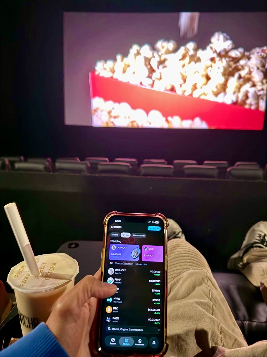 Dags0x's tweet photo. Before #spiderman starts, let me just quickly check the market 😂
#cronosapp #cronos #trading #crypto #stocks #PredictionMarket #superapp https://t.co/UNaMUoQmEG