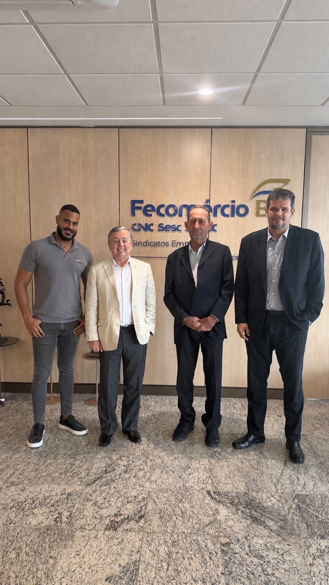 cergio's tweet photo. Realizamos uma reunião muito proveitosa com o presidente e superintendente da Fecomercio em Salvador. Temas de interesse das partes relevantes para o desenvolvimento das nossas entidades. O sistema OCEB buscando sempre novas parcerias. https://t.co/W4jOl0Da4f