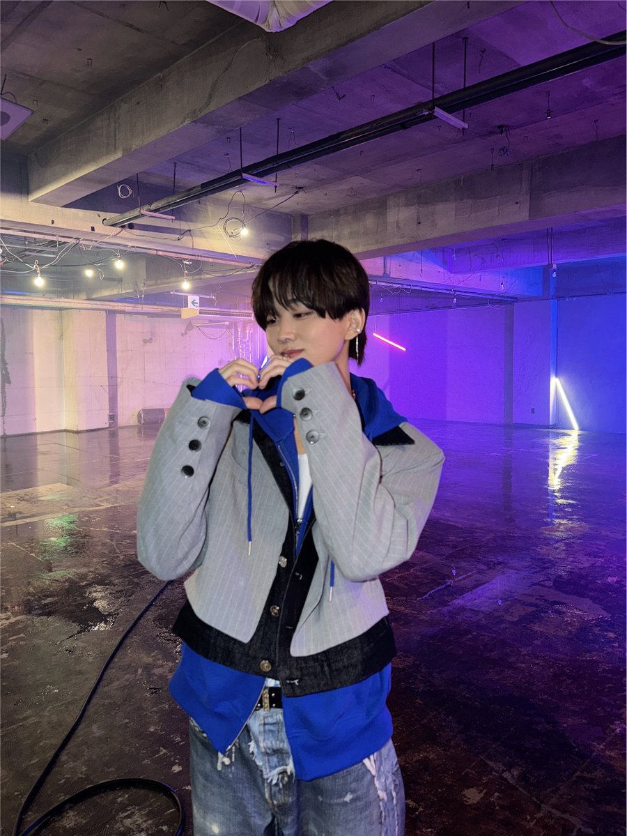 BANGERS_JIN's tweet photo. 夏のBANGERSにもギガゾッコン！🫶💙
まだ青い時の僕です☺︎ https://t.co/qkWvshm8CH