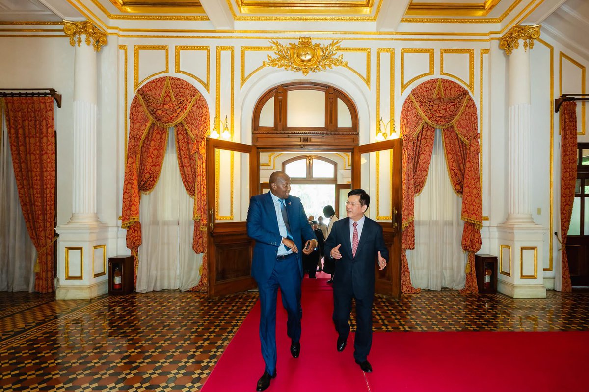chia_lung's tweet photo. Eswatini is a steadfast ally of Taiwan. I was pleased to welcome PM @RussellMDlamini and his delegation. We will deepen our friendship and expand cooperation in energy, industry, health, agriculture and digital development to advance shared prosperity. 🇹🇼🤝🇸🇿 https://t.co/51J3OPXFYa