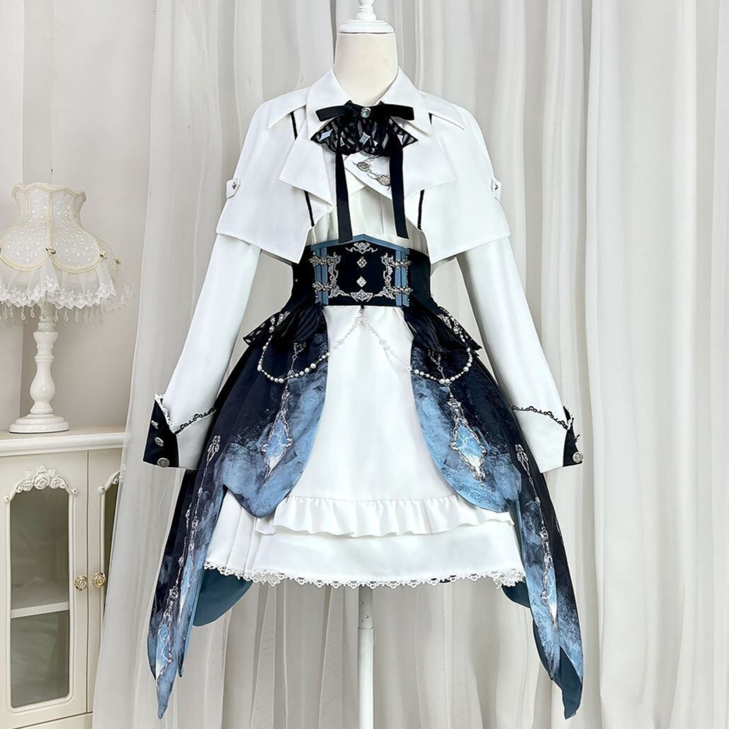 Maidens_Reve's tweet photo. 軍服ロリータショートケープセットアップ♡ https://t.co/sLP9NfhC10