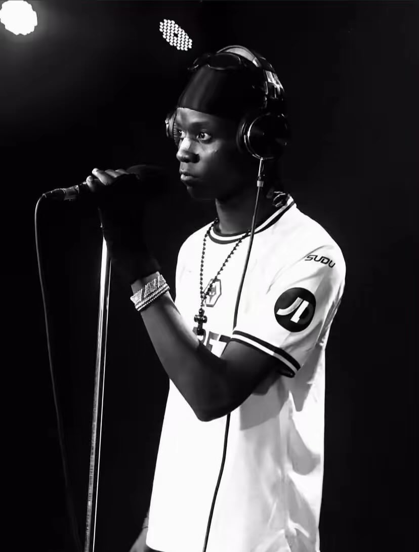 Swagrecordshub's tweet photo. Every voice has a story worth hearing. At Swag Records, we create opportunities for young creatives to be seen, heard, and remembered. 🎙️✨ 
@MomoAGOfficial📀🦉 https://t.co/jGYAgg0X3w