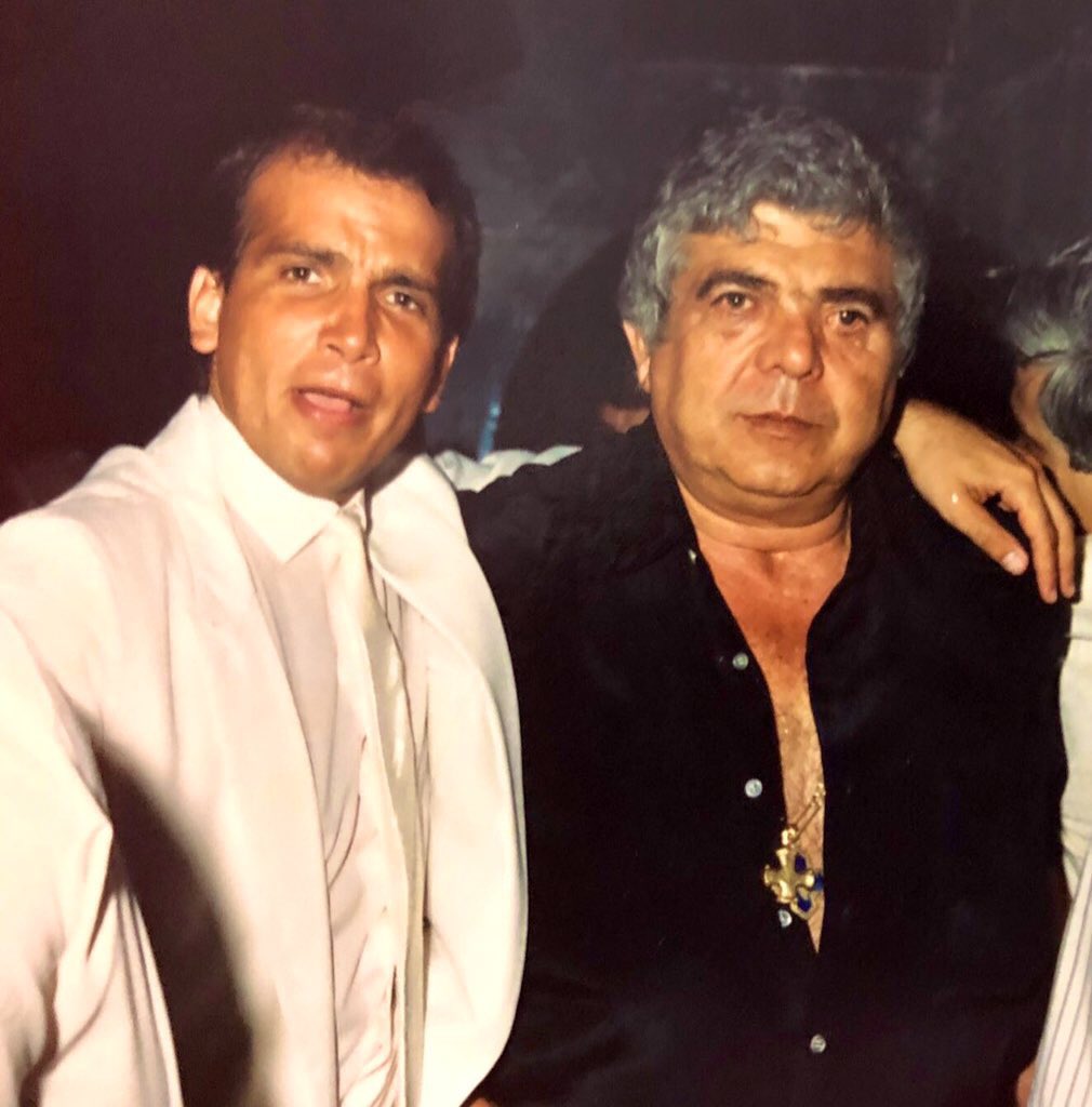 oscardelgado60's tweet photo. Hoy cumpliría 86 años, el dirigente deportivo MÁS GRANDE del fútbol paraguayo. El Tigre Don Osvaldo Domínguez Dibb⚽️⚽️🏆🏆🏆🔝🇵🇾Estará festejando desde el cielo y cuidando nuestras 🌟🌟Trajo la GLORIA ETERNA a @elClubOlimpia y a la tierra paraguaya. #ODDETERNO. SALUTE🥂🥂🥂 https://t.co/8eC7h7lklF