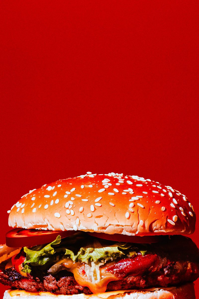 natsuki_foto's tweet photo. ヴァレサ‼️⁉️🖐️🍔
#genshinimpactcosplay https://t.co/g8D124j21E