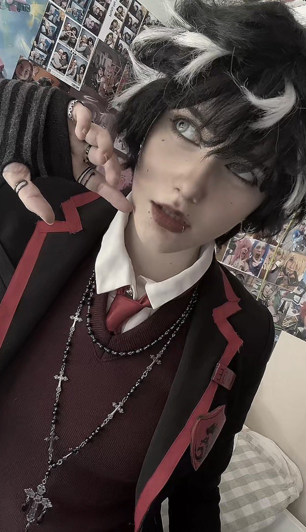 Cupofsash_'s tweet photo. REV VENNETTT!!! I love freakshow so much
#freakshow
#revvennett
#revvennettcosplay
#revcosplay
#freakshowminecraftrp
#freakshowrp 
#rexiipher https://t.co/GIxrtEE5FY