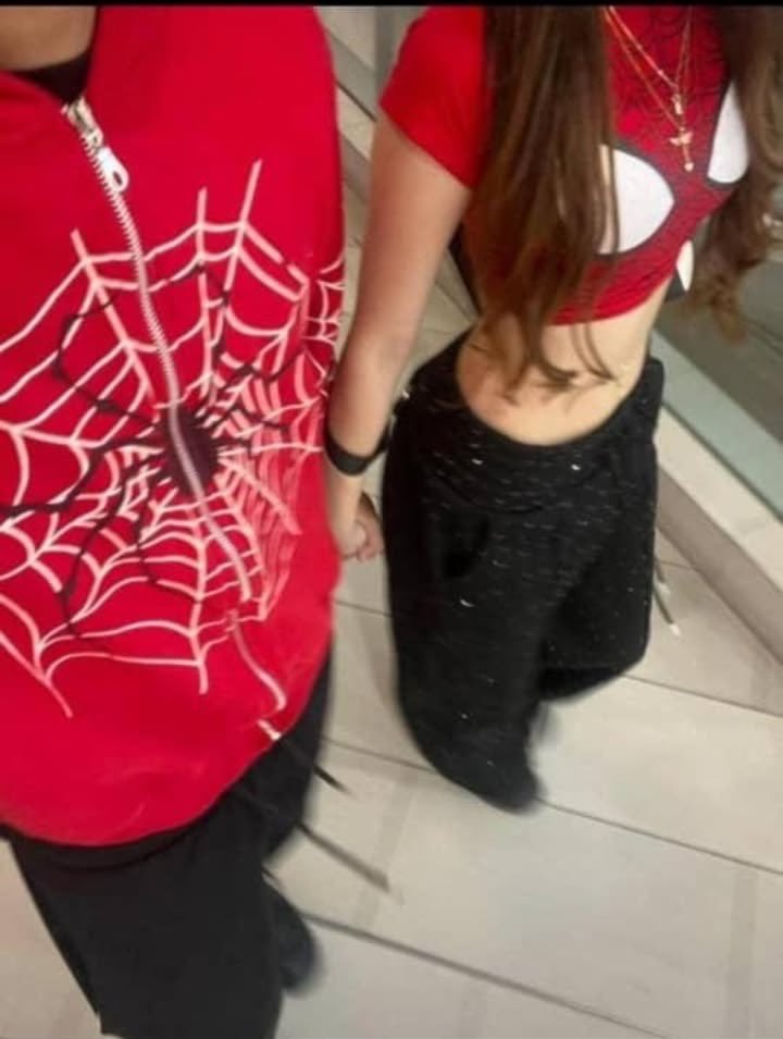 queennaurelia's tweet photo. 🕸️🕷️ https://t.co/BzkfQoQczi