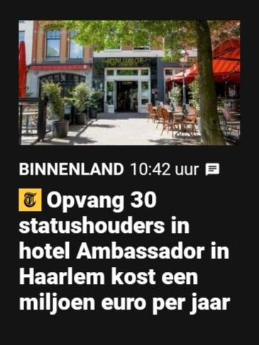 RoelofBouwman's tweet photo. Afgestudeerd, 30 jaar en noodgedwongen nog steeds woonachtig bij je ouders? Meld je als asielzoeker in Ter Apel en in no time woon je gratis in een driesterrenhotel in het historische hart van Haarlem, direct tegenover de Sint-Bavo. https://t.co/REp9LX4sso