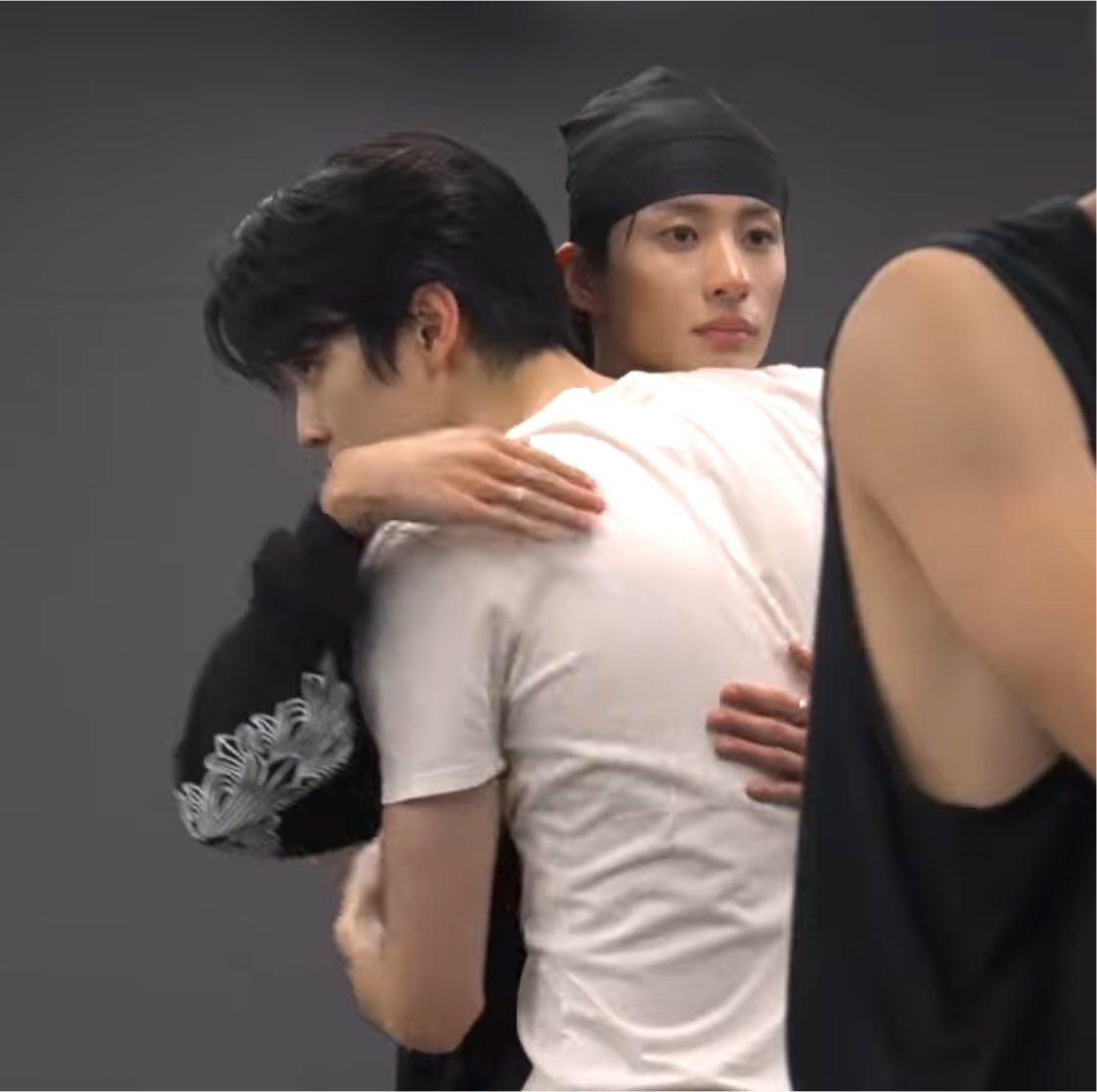 asbaguette's tweet photo. พรีวิลเลจของการเป็นมักเน่วงข้าว ได้เติมพี่และให้พี่เติมด้วย น่าลั้ก 😭🫂💘 https://t.co/tWHLhLgGz1