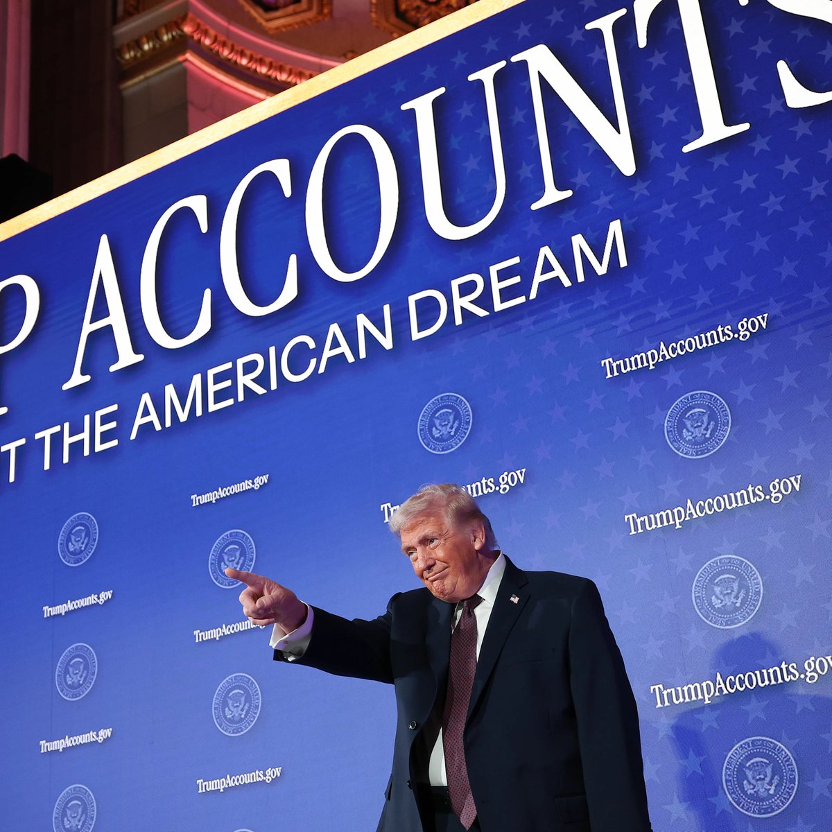 coinbureau's tweet photo. BREAKING: Michael Saylor’s Strategy will give up to $1,250 to Trump Accounts.

Strategy will match the US government’s $1,000 newborn payment and add $250 each year.

Projections show that this could grow to around $19,000 by age 18.
