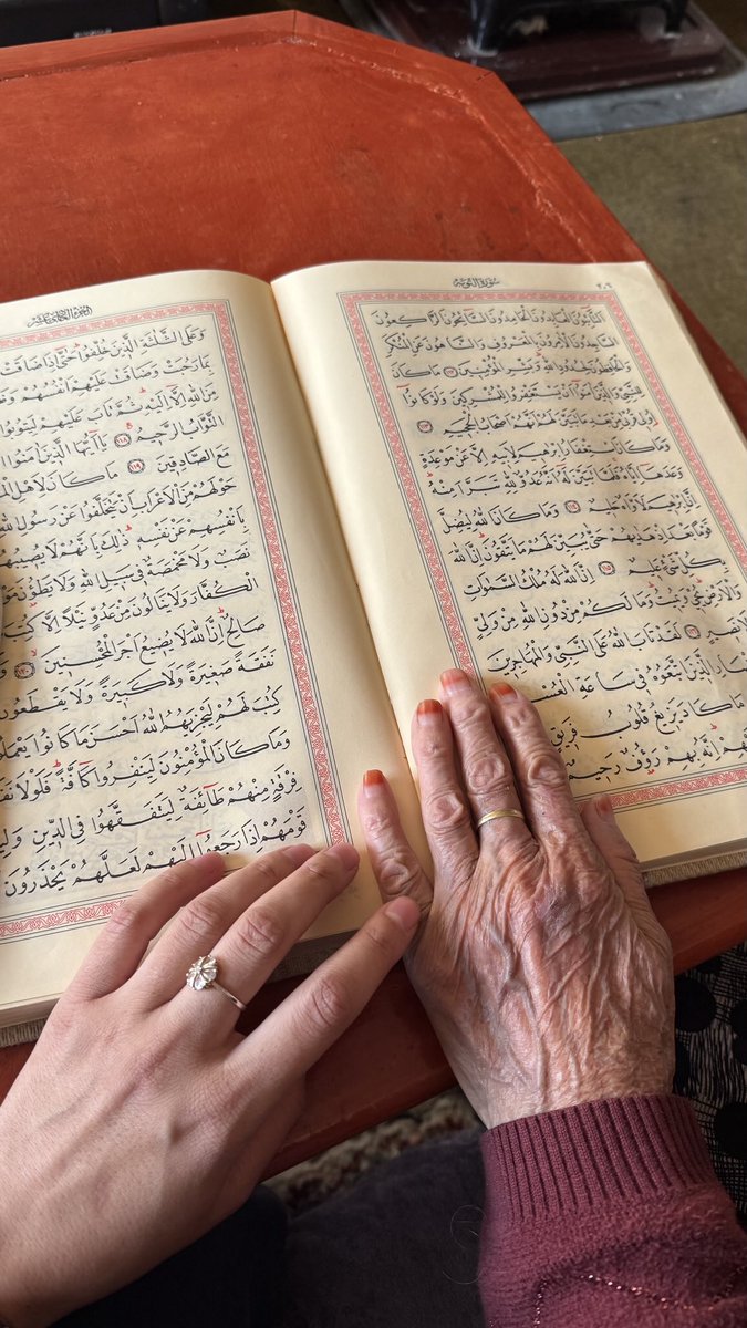 TrknEda's tweet photo. “Kâinat mescid-i kebirinde Kur'ân kâinatı okuyor, onu dinleyelim. O nur ile nurlanalım. Hidayetiyle amel edelim. Ve onu vird-i zeban edelim. Evet, söz odur ve ona derler. Hak olup Haktan gelip hak diyen ve hakikati gösteren ve nuranî hikmeti neşreden odur.” ❣️ https://t.co/zkC9uYwV8z