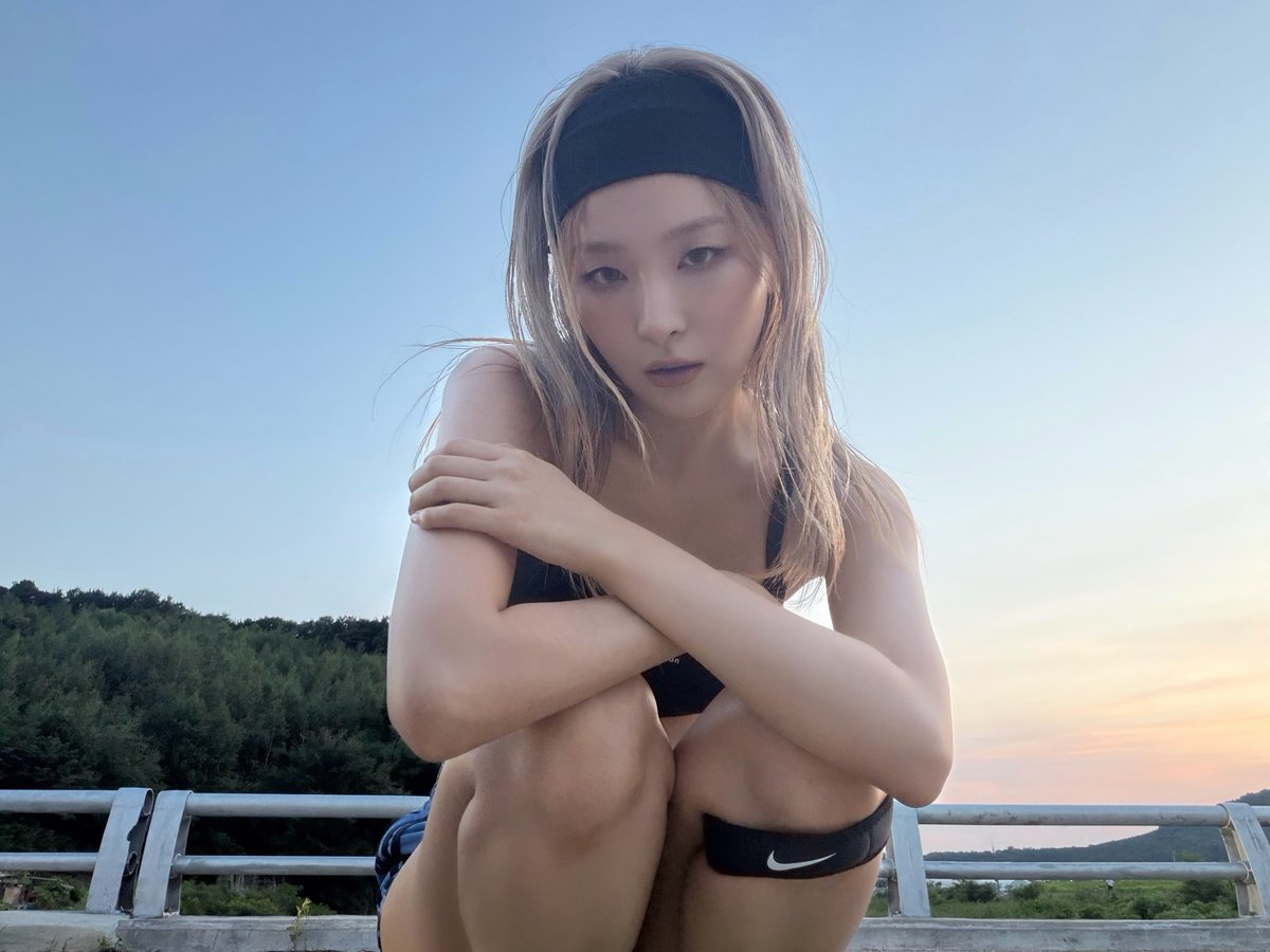 KSGUpdates's tweet photo. 260805 seulstagram update

"Our summer 🌀"

🎶 hanbee • always summer

https://t.co/B8PMnyslqx
#레드벨벳 #RedVelvet #슬기 #SEULGI @RVsmtown https://t.co/9BpntKxaKh